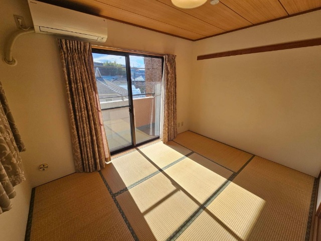 ライオンズマンション高幡不動第3 内観写真（リビング以外の居室）