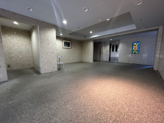 プリムローズ百草園 共用部写真（ロビー）