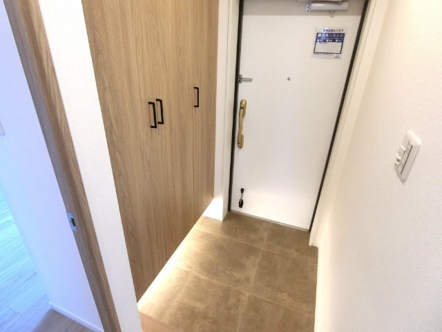 ライオンズマンション西橋本 現地写真（玄関）