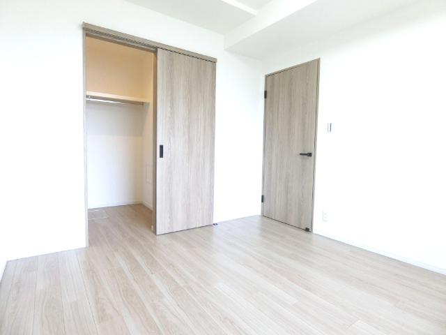 ライオンズマンション西橋本 内観写真（リビング以外の居室）