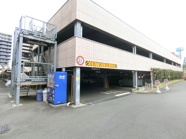 ライオンズマンション西橋本 共用部写真（駐車場）