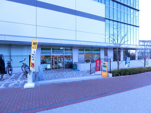 ジオ多摩センター コンビニ