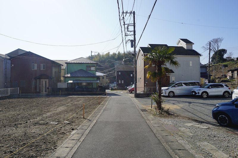 長沢３丁目　敷地面積約72坪の整形地土地物件！ 現地写真（前面道路含む現地写真）