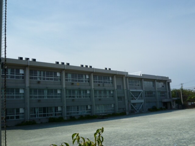 長沢2丁目　平成20年築の内装綺麗な戸建物件！ 小学校