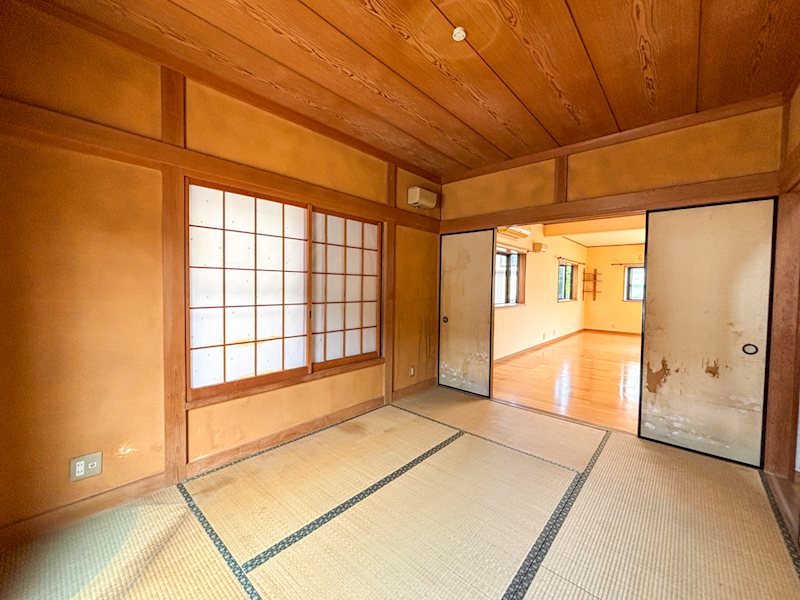 初声町入江中古戸建 内観写真（リビング以外の居室）