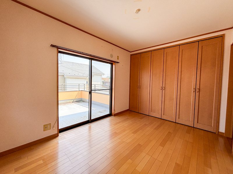 初声町入江中古戸建 内観写真（リビング以外の居室）