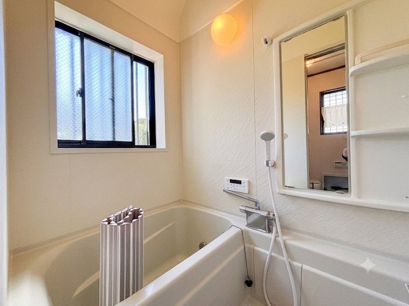 長沢２丁目　中古戸建て 内観写真（浴室）