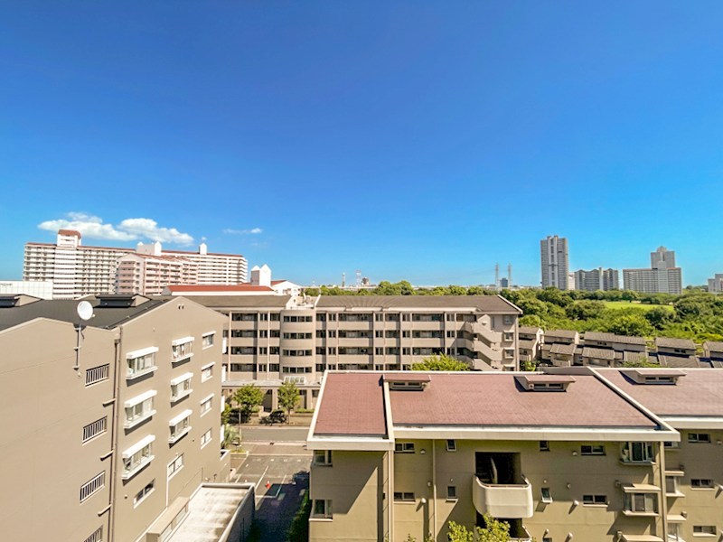 小松川グリーンハイツ一号棟　7階南東角部屋 外観写真