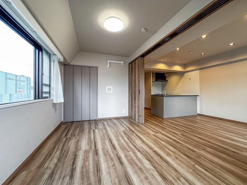 ライオンズマンション錦糸町親水公園　7階角住戸 内観写真（リビング以外の居室）