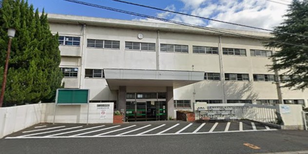 福岡県北九州市八幡東区祝町２丁目 中学校