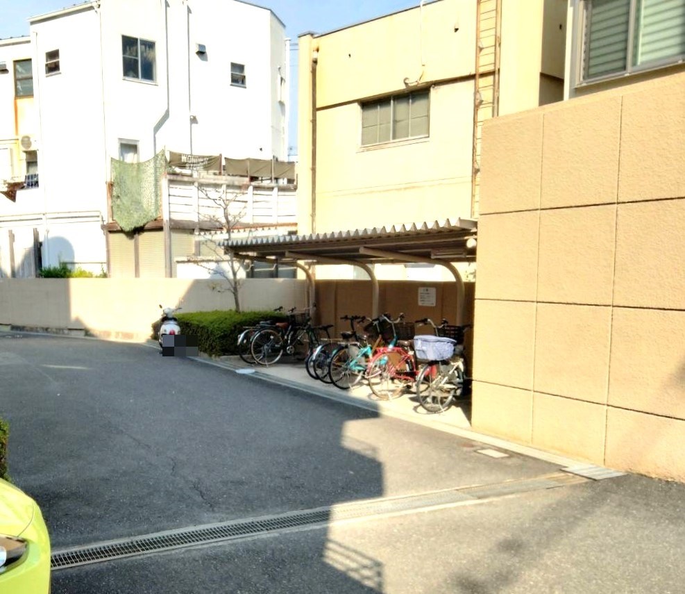 豊中緑丘パークマンション 共用部写真（駐車場）