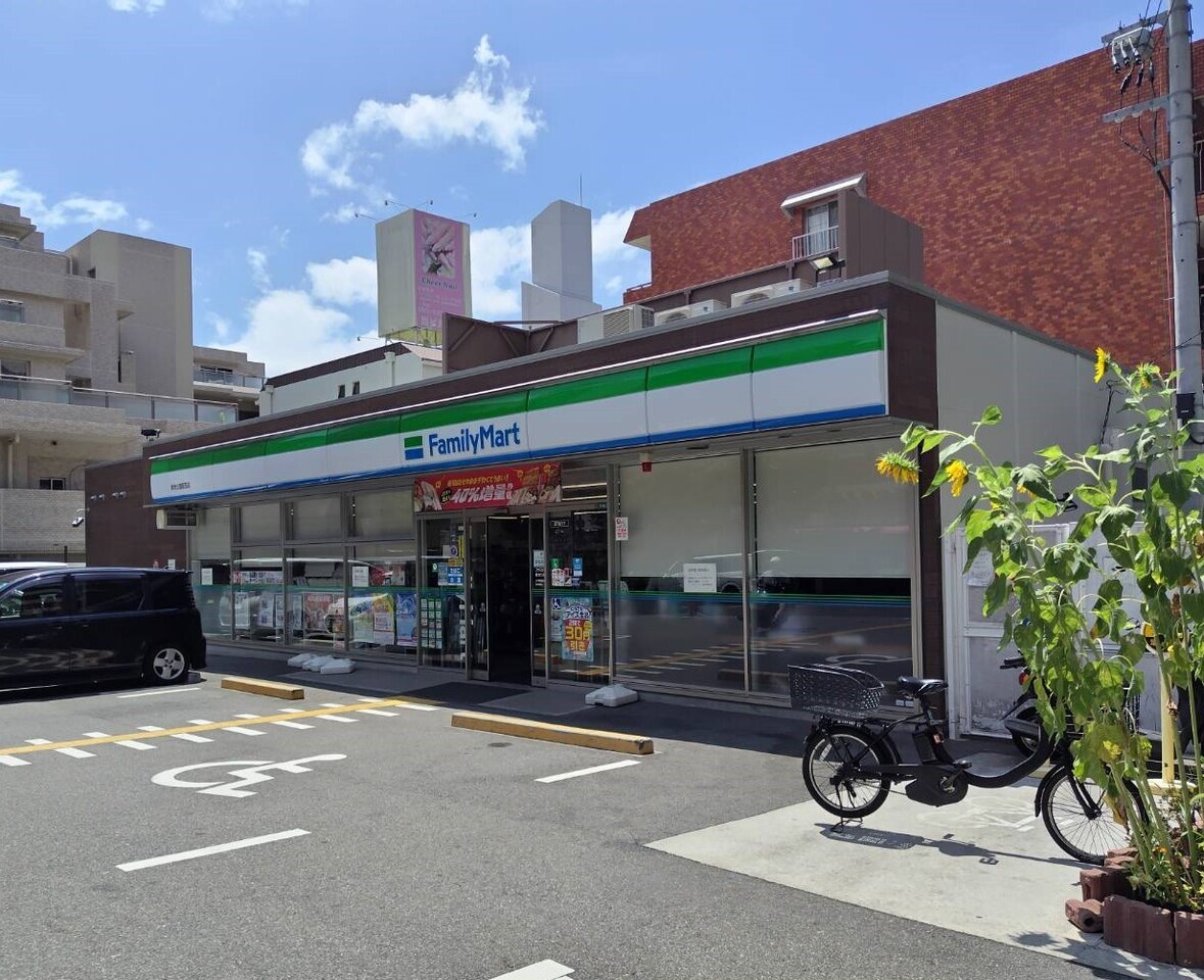緑地公園リッツハウス コンビニ