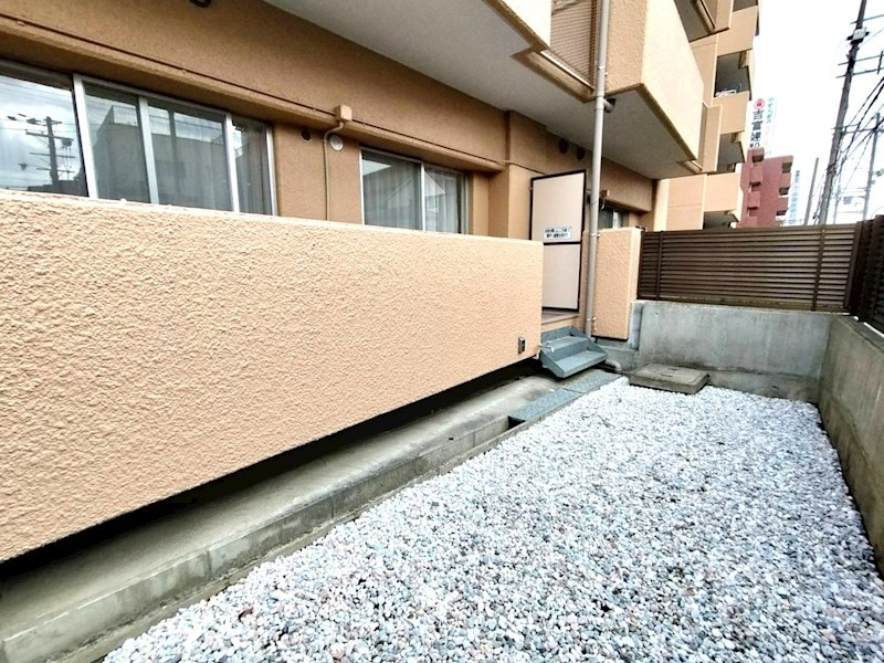 吹田ロイヤルマンション 現地写真（庭）