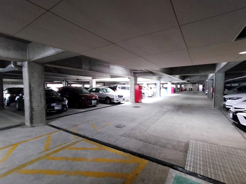 日興千里台スカイタウン B棟 共用部写真（駐車場）