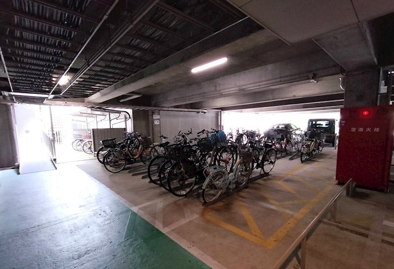 日興千里台スカイタウン B棟 共用部写真（駐車場）
