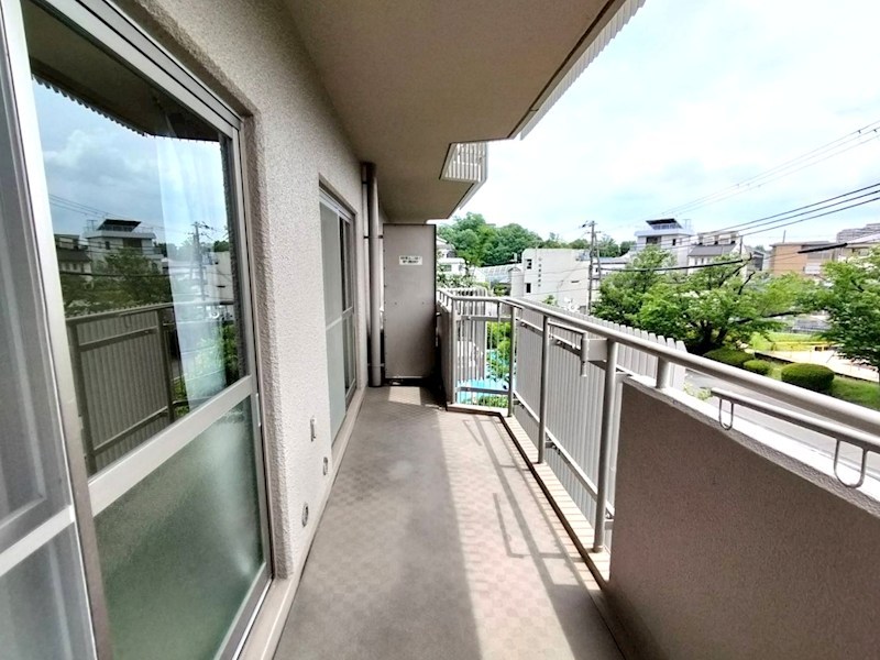 日興千里台スカイタウン B棟 現地写真（バルコニー）