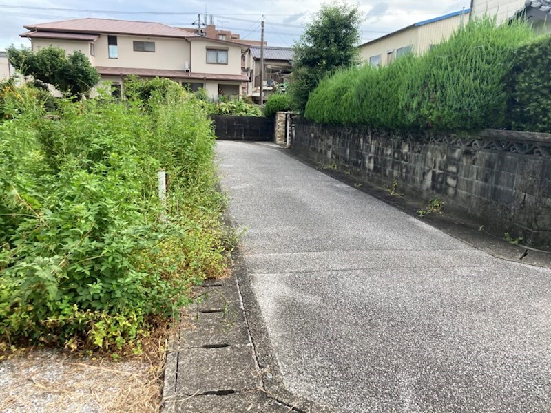 香美市土佐山田町東本町５丁目　売土地 現地写真（前面道路含む現地写真）