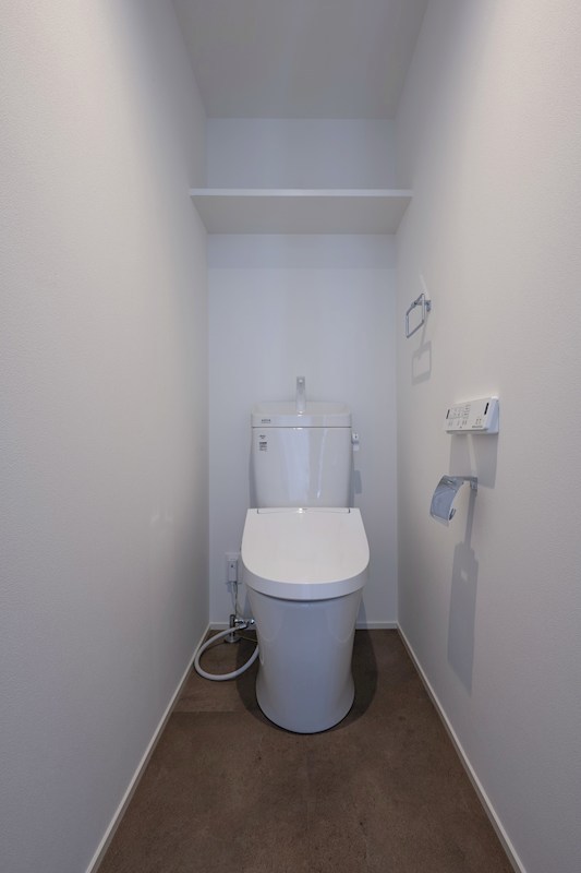 【6/19値下げ】高松市木太町　新築戸建 内観写真（トイレ）