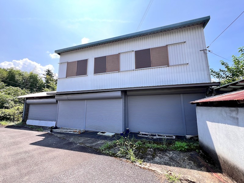 香美市香北町韮生野　中古戸建 現地写真（駐車場）
