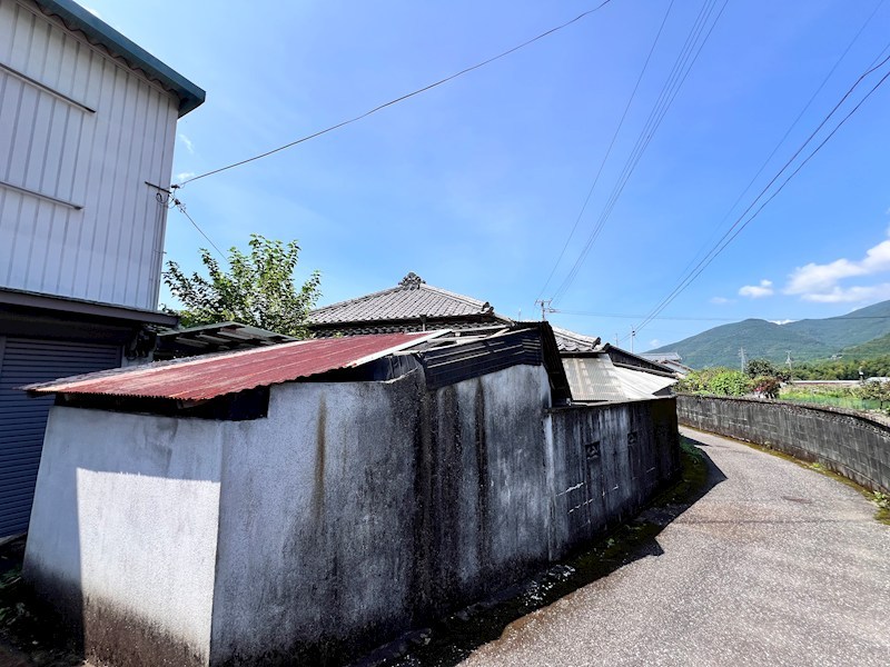 香美市香北町韮生野　中古戸建 現地写真（前面道路含む現地写真）