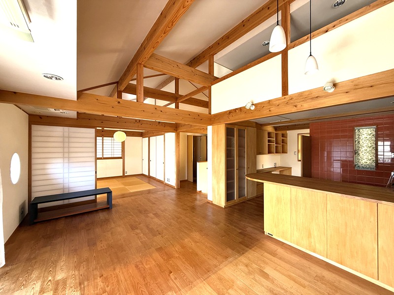長浜蒔絵台１丁目　中古戸建 内観写真（リビング）