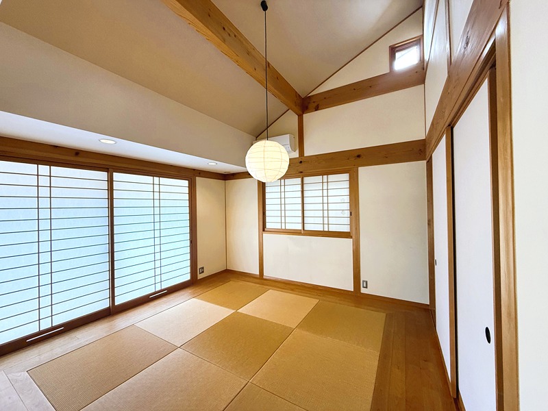 長浜蒔絵台１丁目　中古戸建 内観写真（リビング以外の居室）