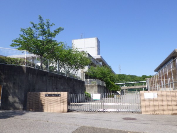 長浜蒔絵台１丁目　中古戸建 中学校