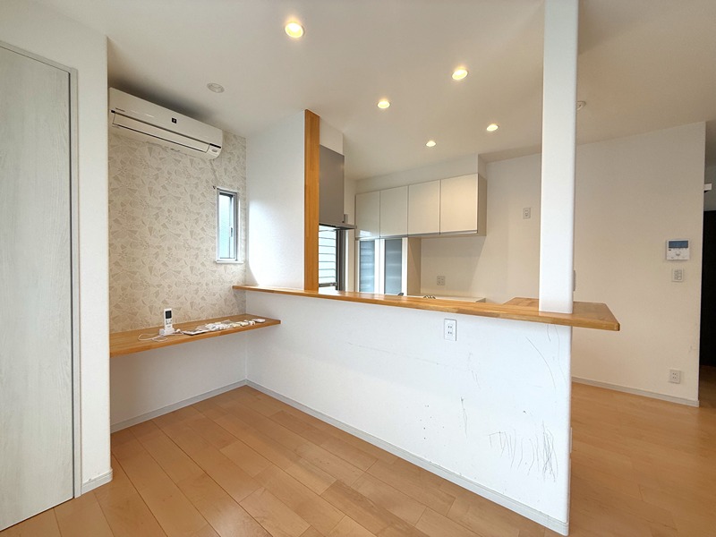 【9/10写真追加】土佐市高岡町甲　中古戸建 内観写真（リビング）