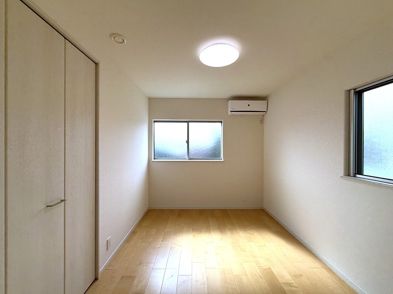 【9/10写真追加】土佐市高岡町甲　中古戸建 内観写真（リビング以外の居室）