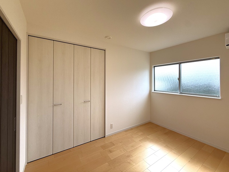 【9/10写真追加】土佐市高岡町甲　中古戸建 内観写真（リビング以外の居室）