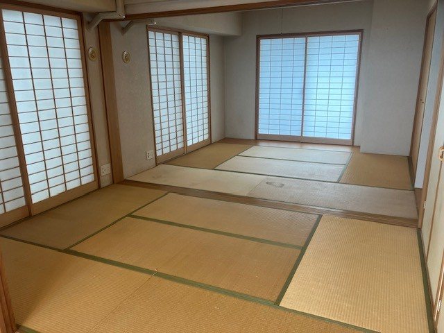 神奈川県横須賀市小川町27-18 内観写真（リビング以外の居室）