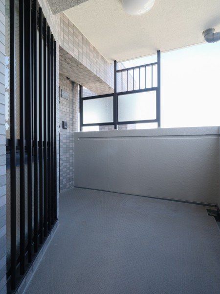 ライオンズシティ武蔵小杉 現地写真（玄関）
