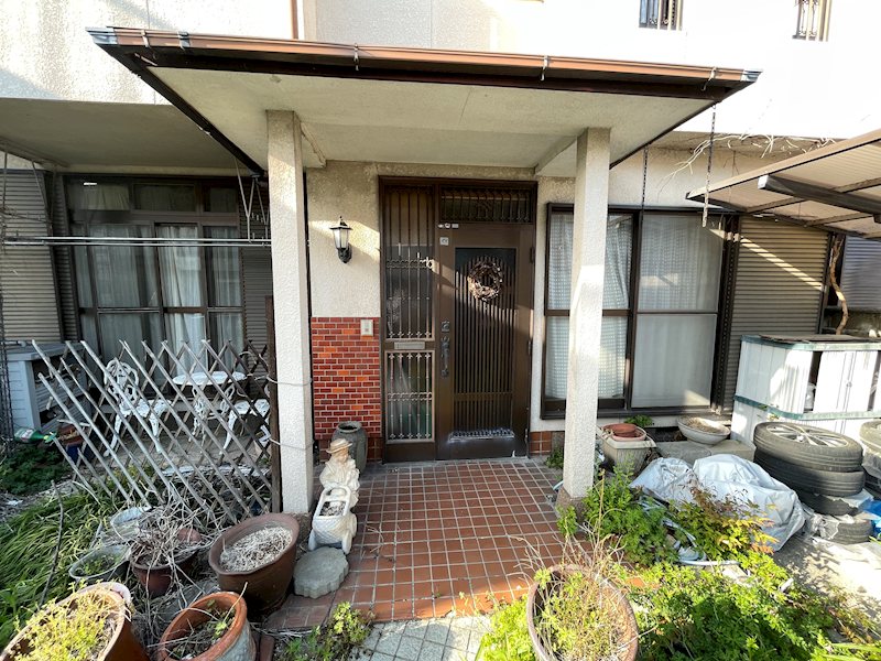 徳重小崎　売家 現地写真（玄関）