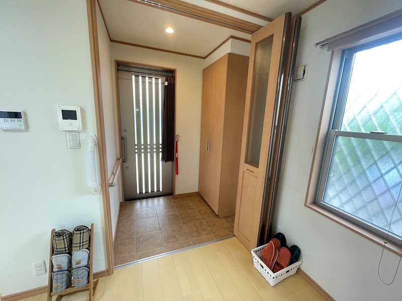 愛知県北名古屋市西之保犬井 現地写真（玄関）