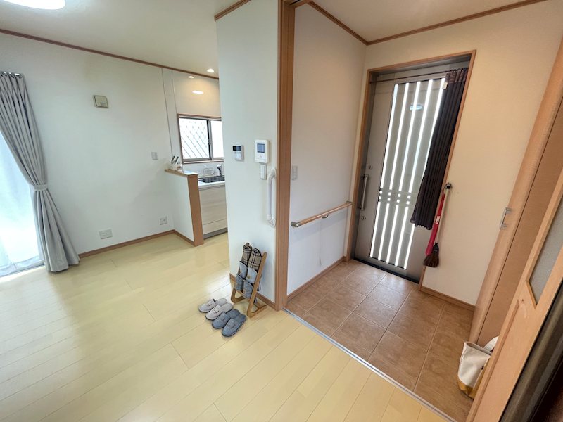 愛知県北名古屋市西之保犬井 現地写真（玄関）