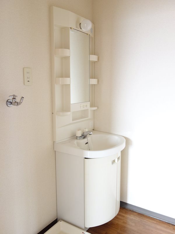 岐阜県養老郡養老町大坪 内観写真（洗面台・洗面所）