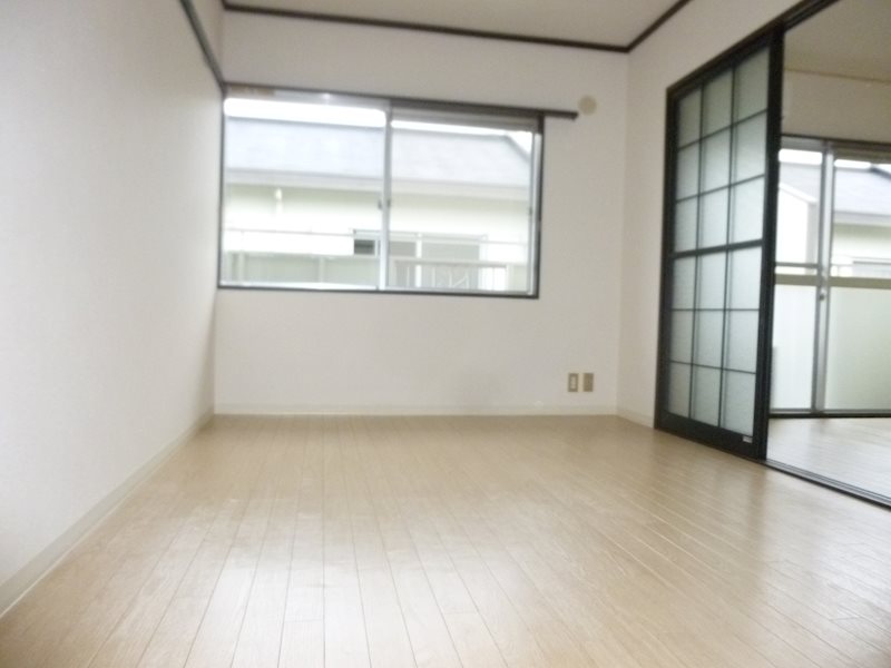 愛知県名古屋市天白区中平２丁目 内観写真（リビング以外の居室）