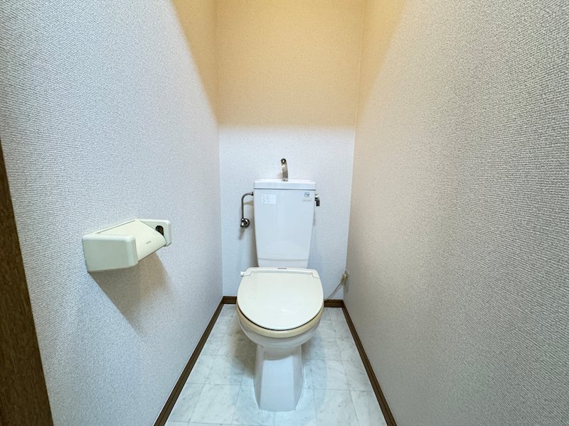 愛知県刈谷市板倉町３丁目 内観写真（トイレ）