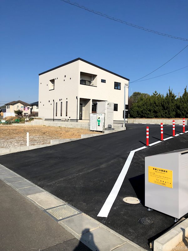 鈴鹿市稲生塩屋１丁目　１棟売アパート その他