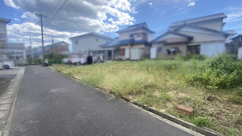 鈴鹿市寺家４丁目　土地 現地写真（前面道路含む現地写真）