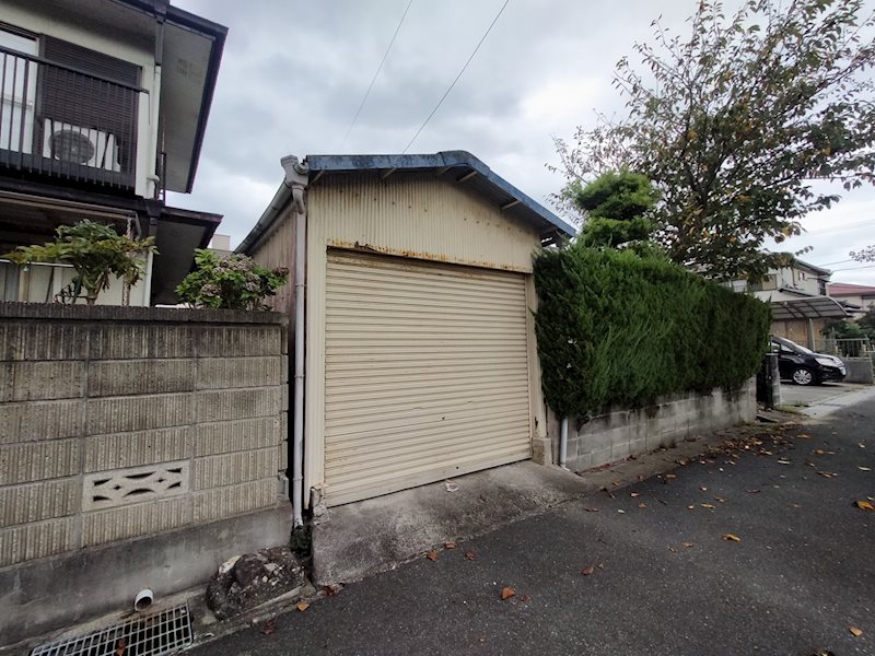鈴鹿市寺家１丁目　中古戸建 現地写真（駐車場）