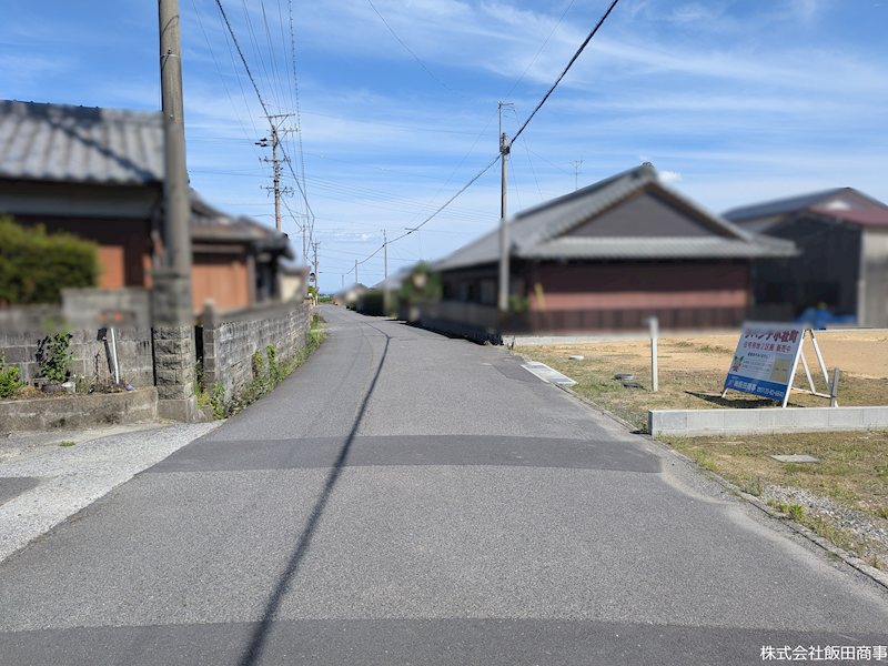 ラバンテ小社町B号地　土地 現地写真（前面道路含む現地写真）