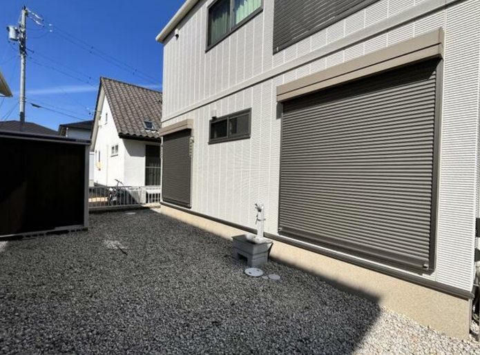 【会員限定】鈴鹿市野町南1　中古戸建 現地写真（庭）