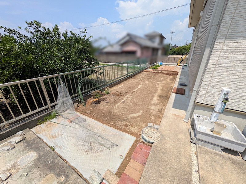 鈴鹿市稲生塩屋1丁目 中古戸建 現地写真（庭）