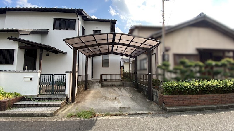郡山町 リフォーム済中古戸建 現地写真（駐車場）
