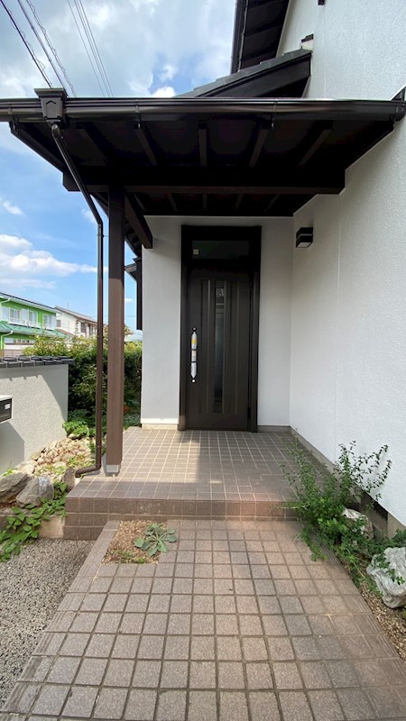 郡山町 リフォーム済中古戸建 現地写真（玄関）