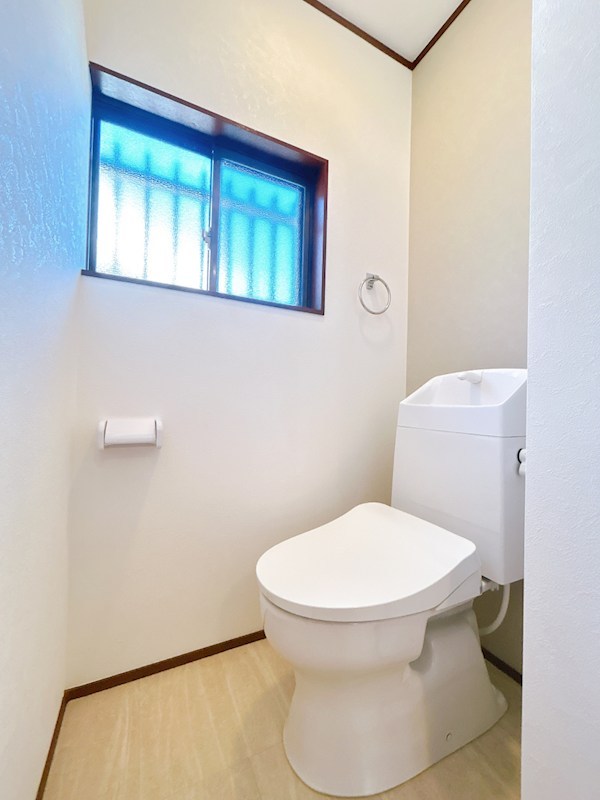 鈴鹿市自由ヶ丘2丁目 中古戸建 内観写真（トイレ）