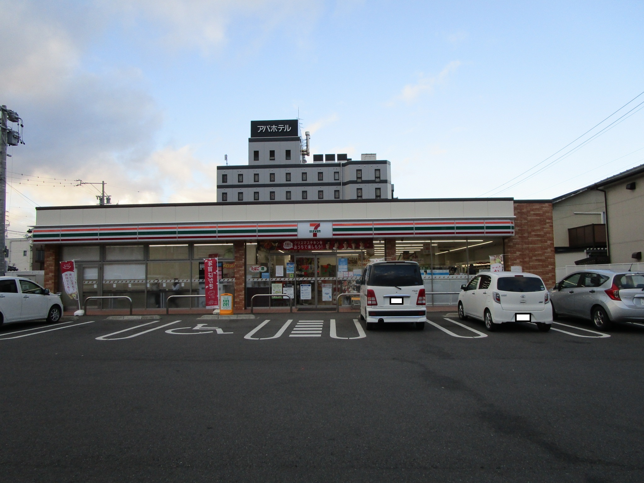 【会員限定】鈴鹿市大池２丁目 中古戸建 コンビニ