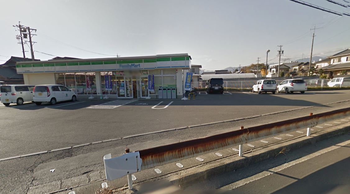 【会員限定】亀山市川崎町 中古戸建  203.41㎡ コンビニ