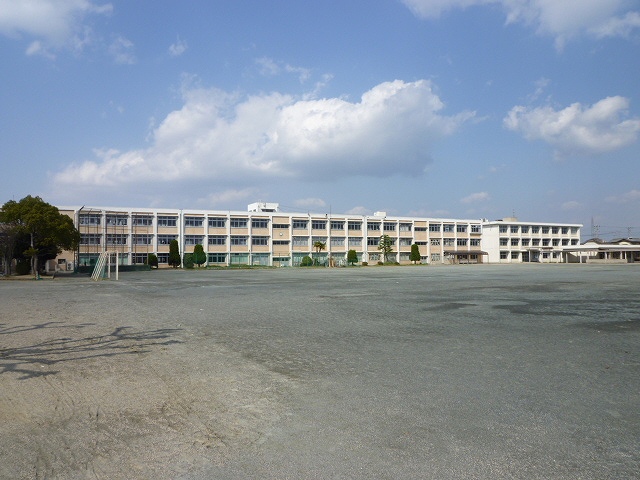 鈴鹿市南玉垣町第８ ②号棟 新築戸建 全2棟 中学校